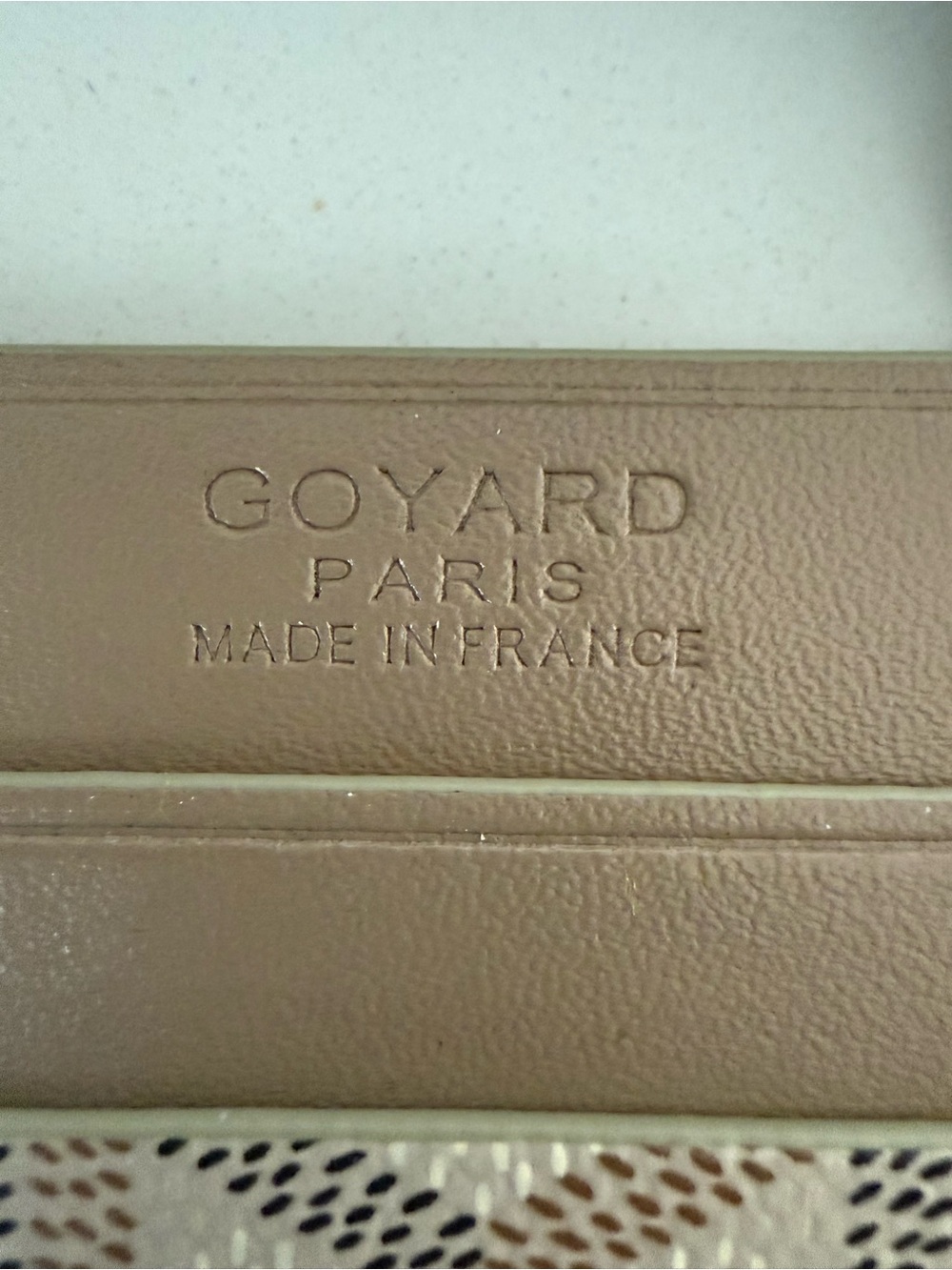 Cream Card Holder - Picture 2 of 3